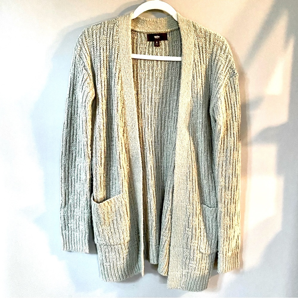 NWOT Mossimo cardigan sweater in soft green with cable knit NWOT